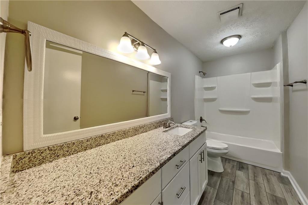 570 Charing Cross Drive