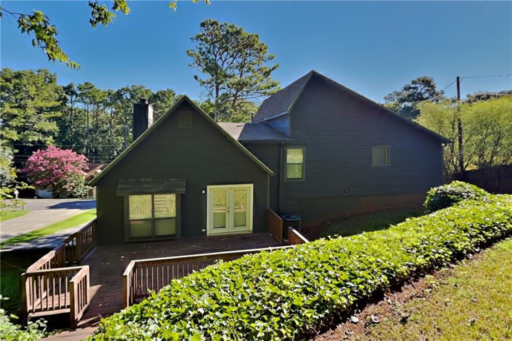 570 Charing Cross Drive