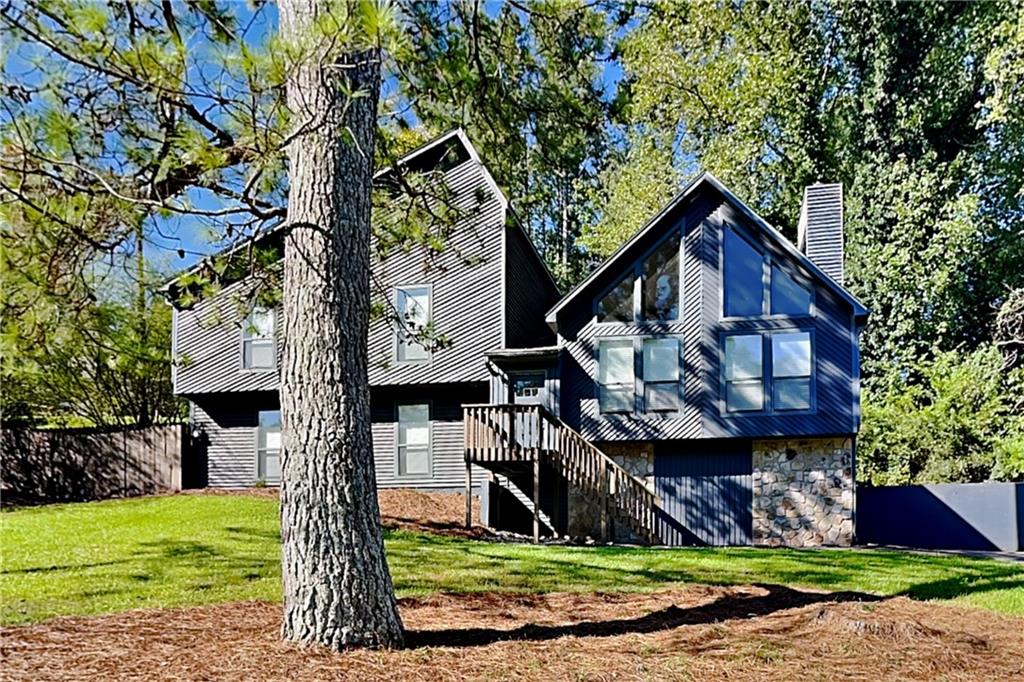 570 Charing Cross Drive