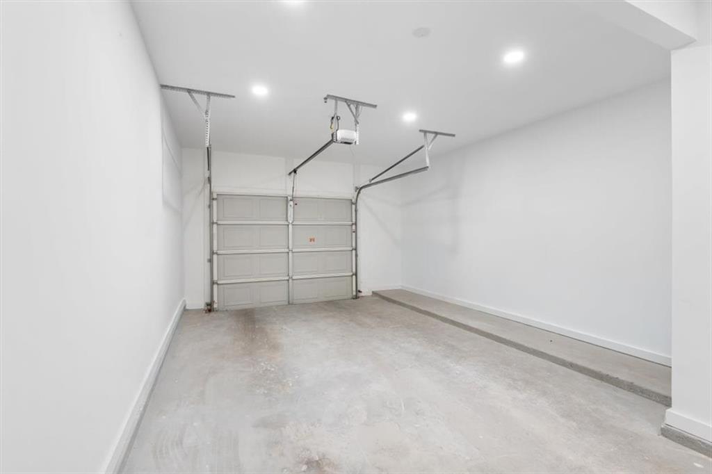 803 Spring Heights Lane SE