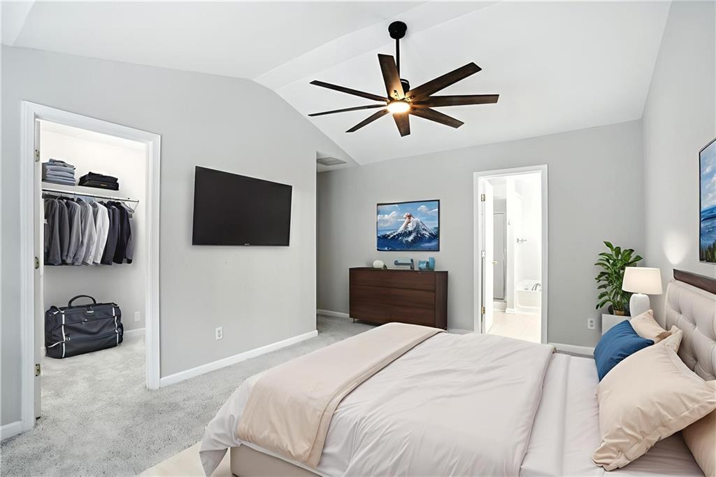 2263 Leicester Way SE