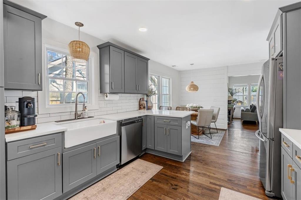 1931 S Gordon Street SW