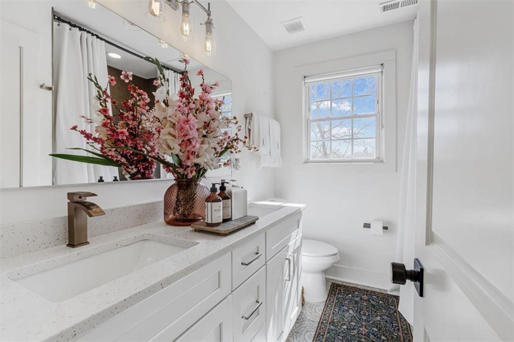 1931 S Gordon Street SW