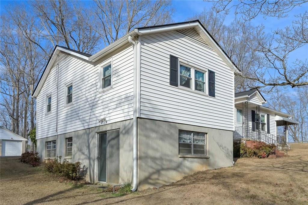 437 SE Cooper Lake Road SE