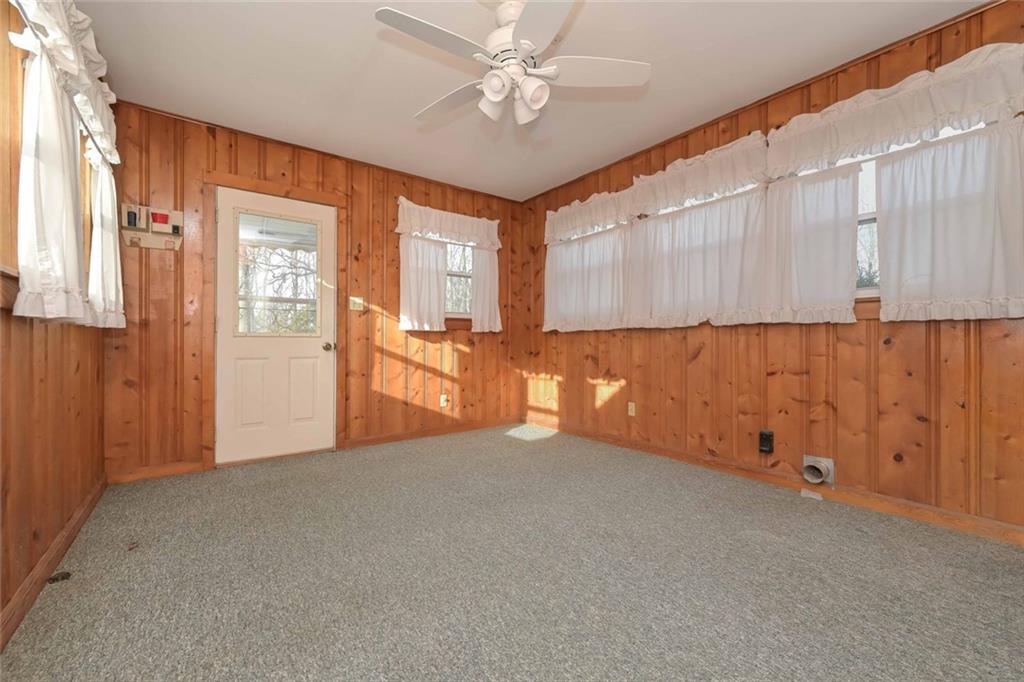 437 SE Cooper Lake Road SE