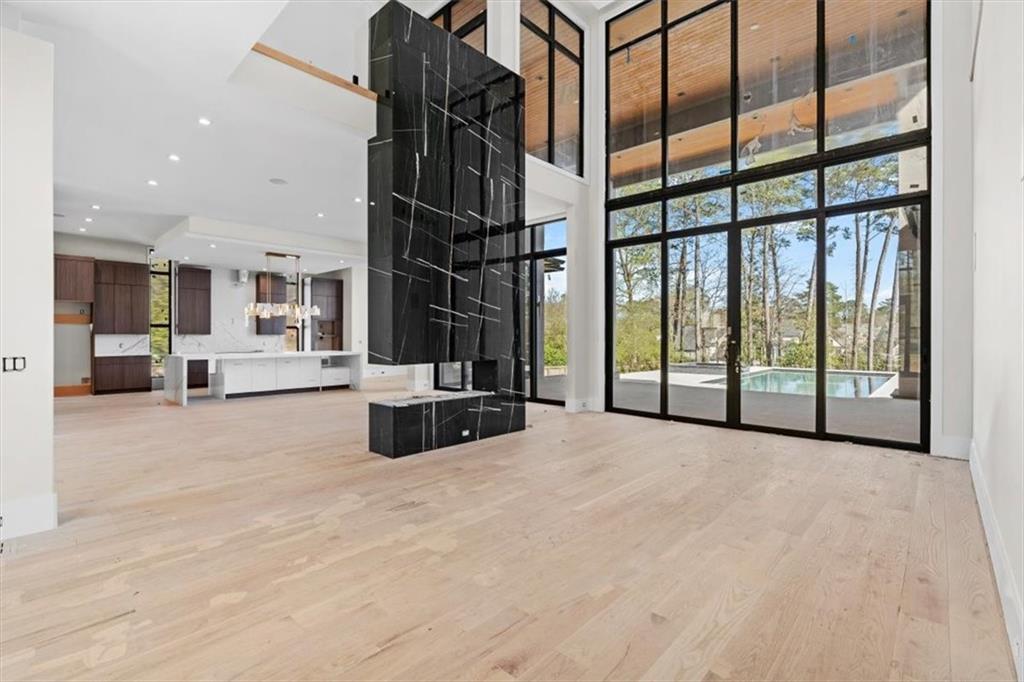 124 Woodlawn Drive NE