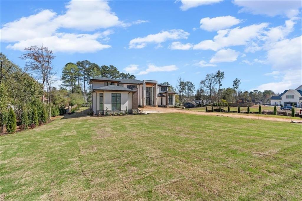 124 Woodlawn Drive NE