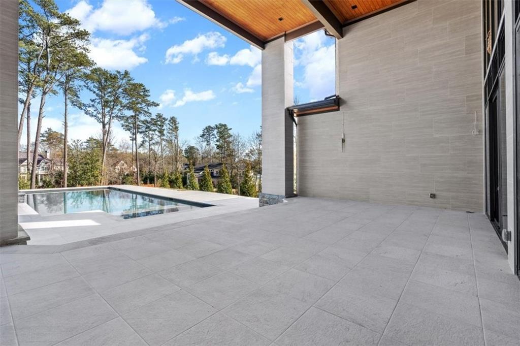 124 Woodlawn Drive NE