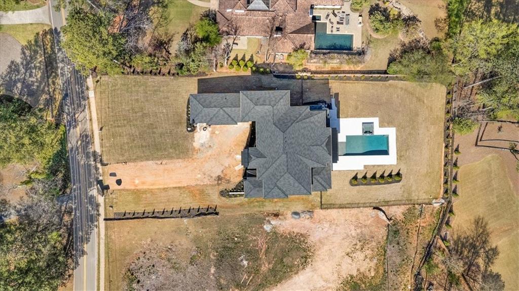 124 Woodlawn Drive NE