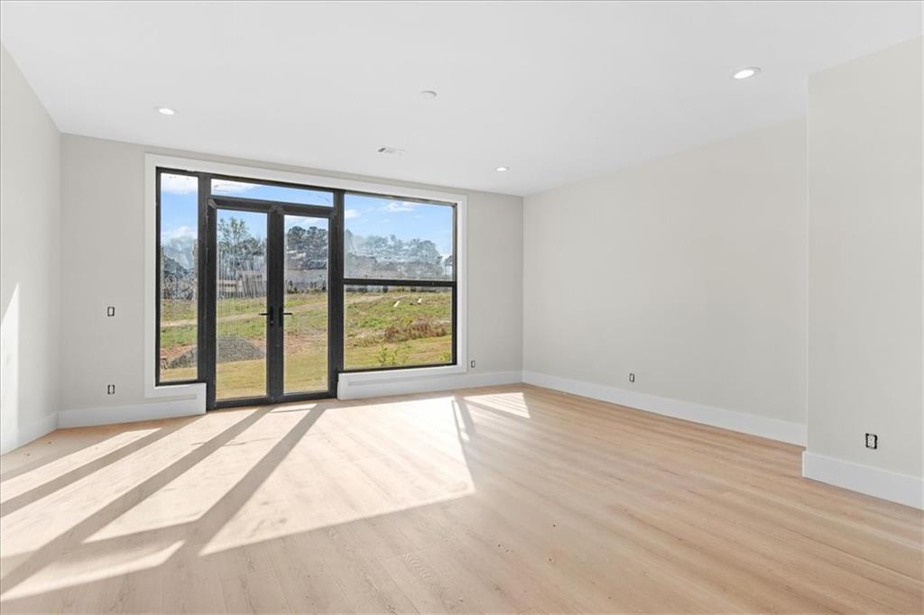 124 Woodlawn Drive NE