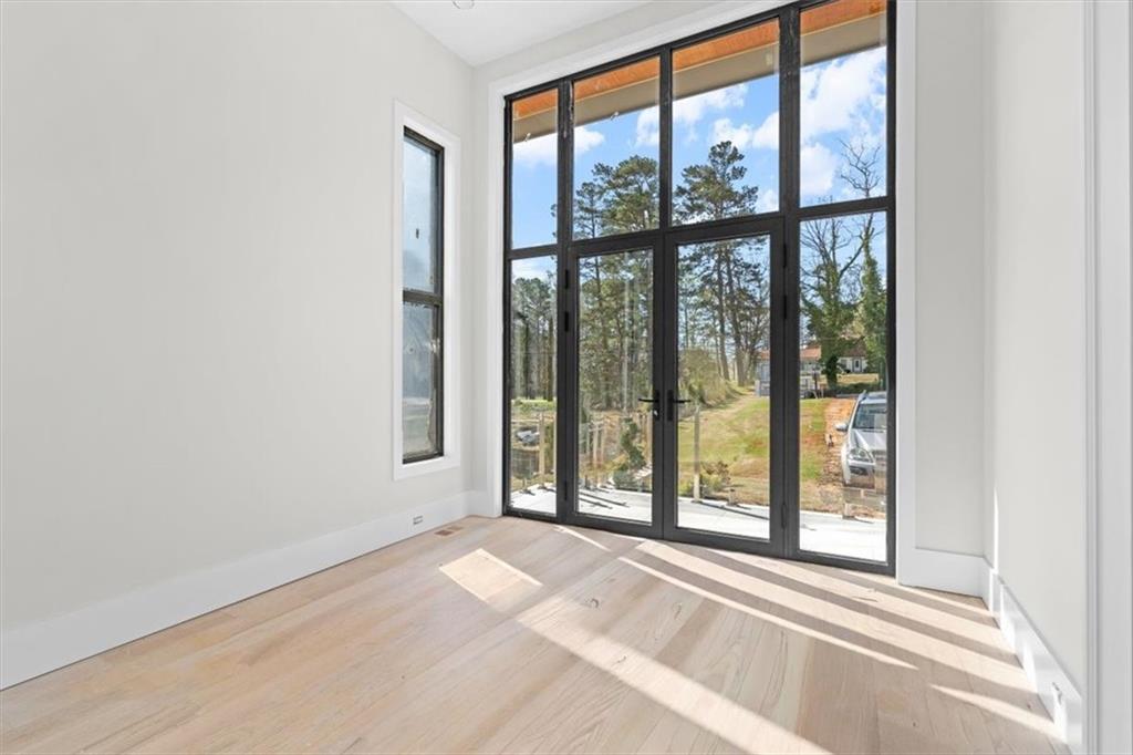 124 Woodlawn Drive NE