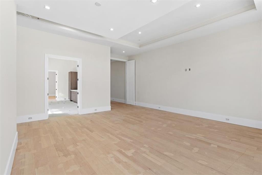 124 Woodlawn Drive NE