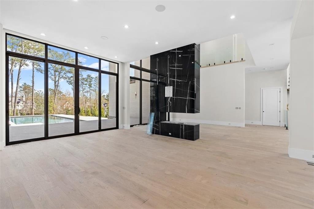 124 Woodlawn Drive NE