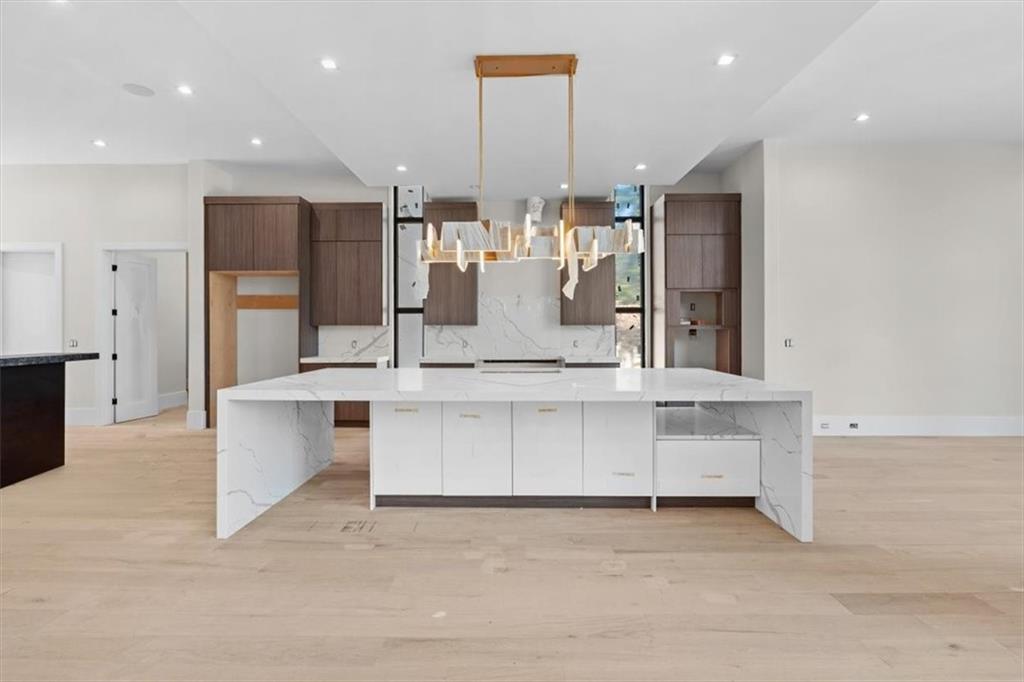 124 Woodlawn Drive NE