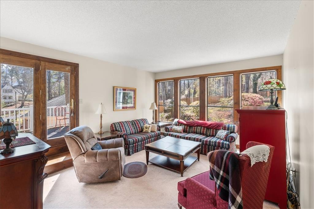 4068 Norton Place SE