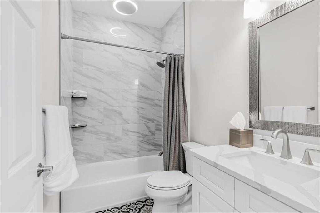 2235 Edgartown Lane SE Unit 9