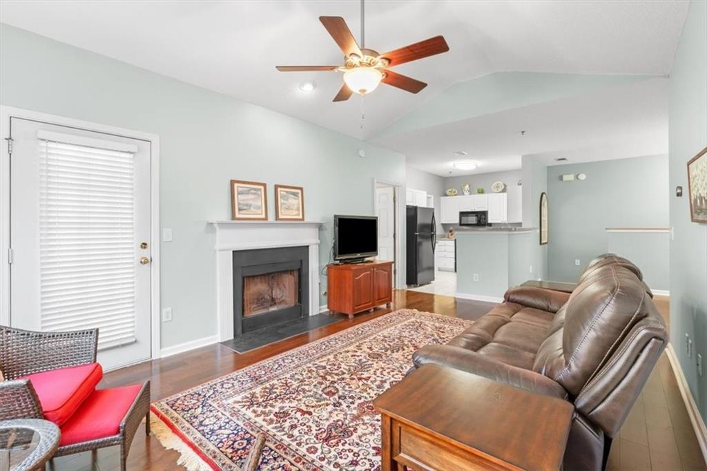 803 Spring Heights Lane SE