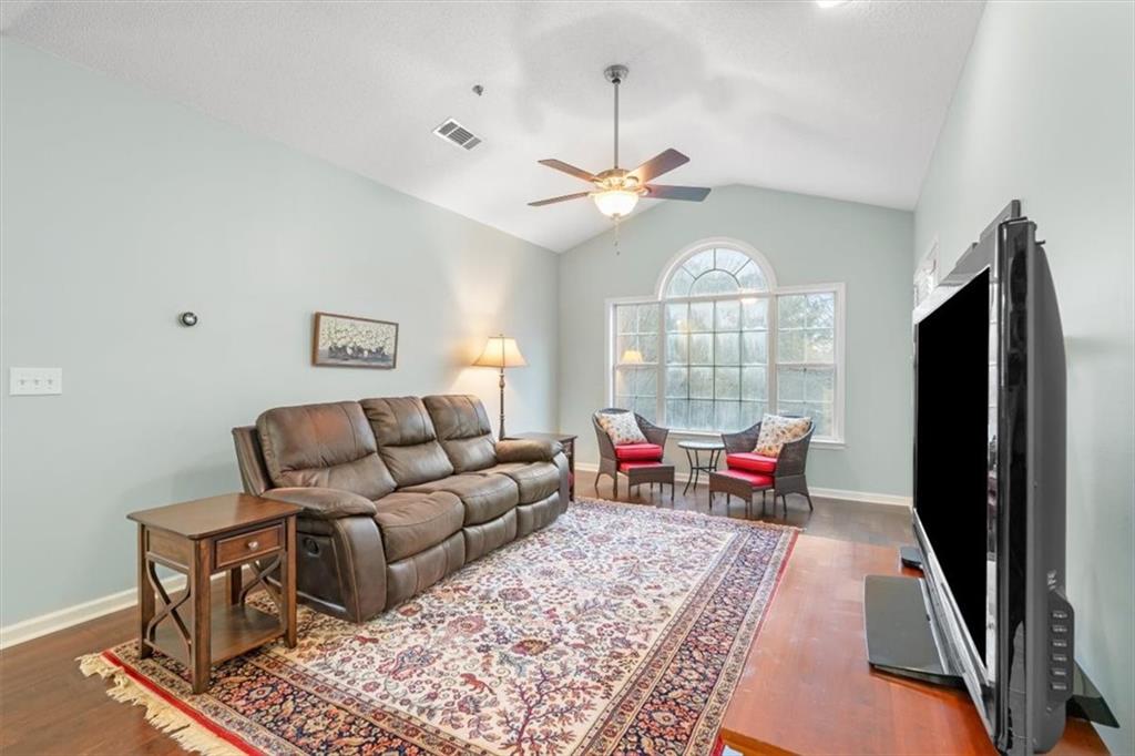 803 Spring Heights Lane SE