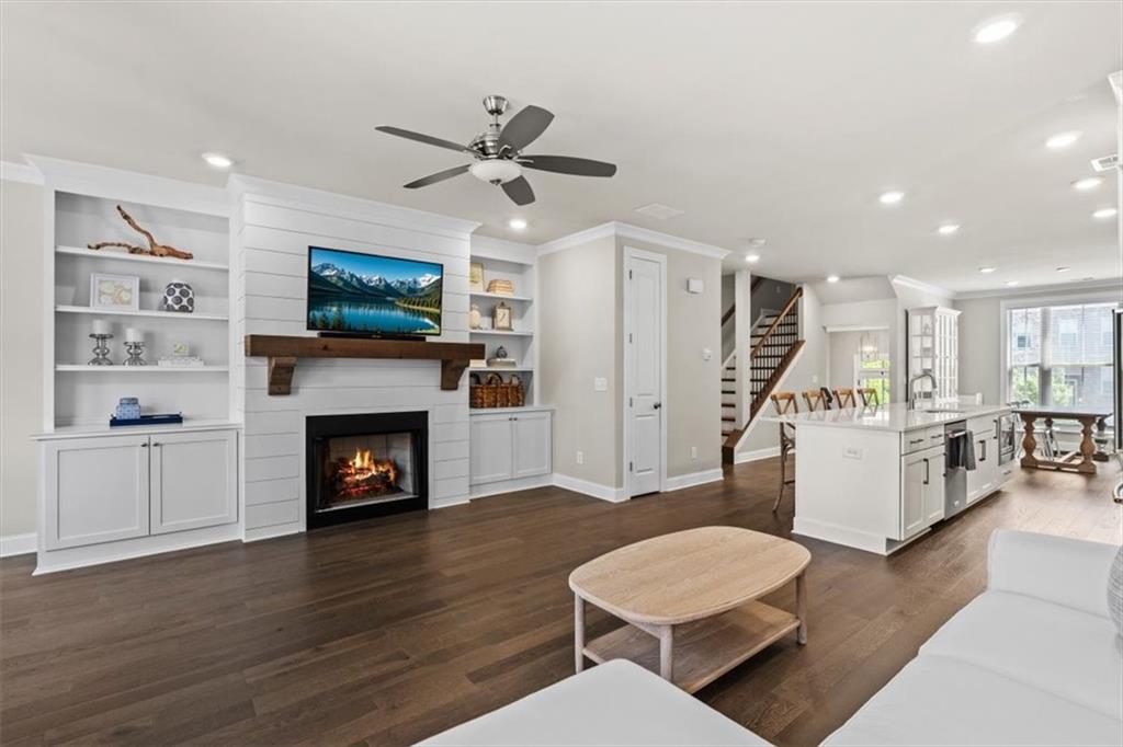 305 Marlowe Alley
