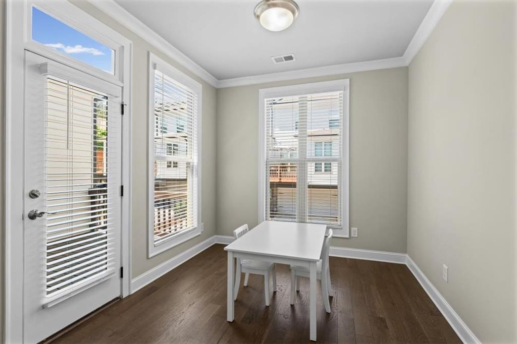 305 Marlowe Alley