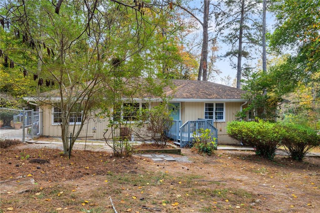 866 Buckner Road SE