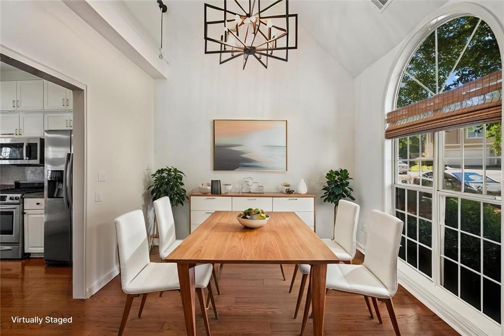 3105 Ballet Court SE