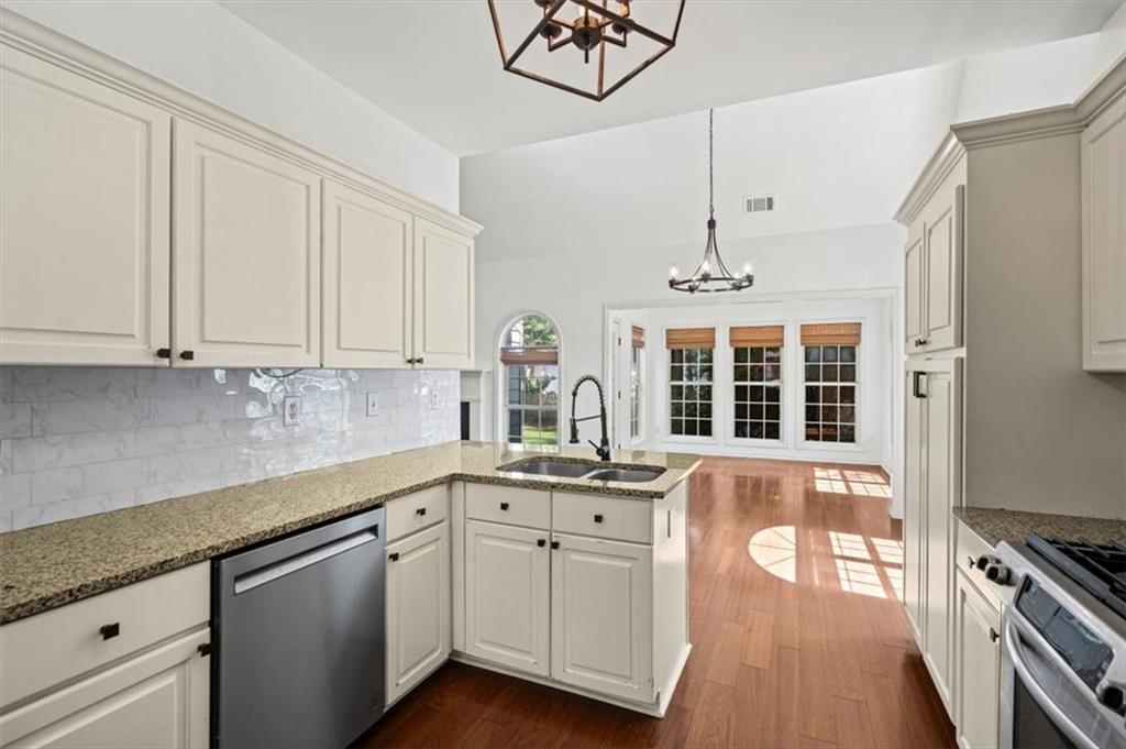 3105 Ballet Court SE