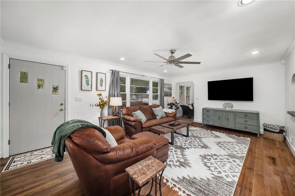 866 Buckner Road SE