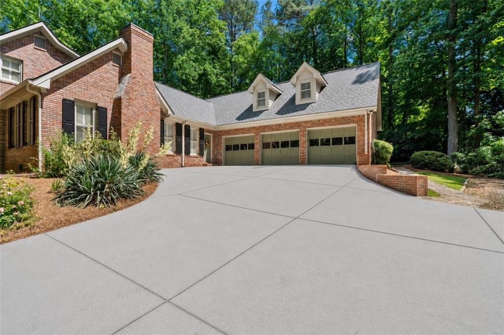 682 Austin Drive SE