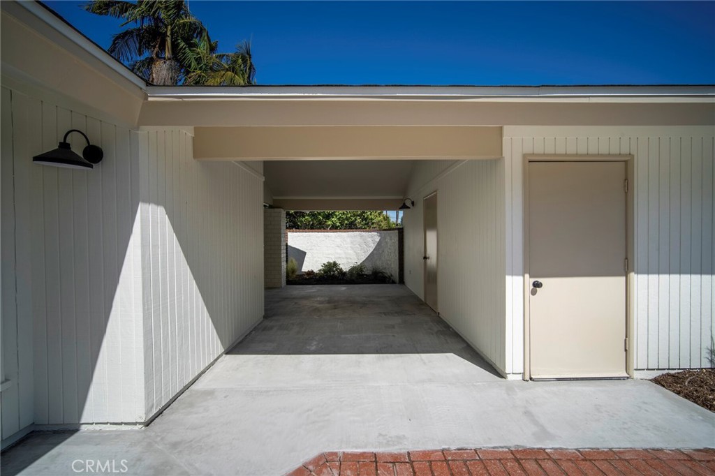 10015 Santa Gertrudes Avenue