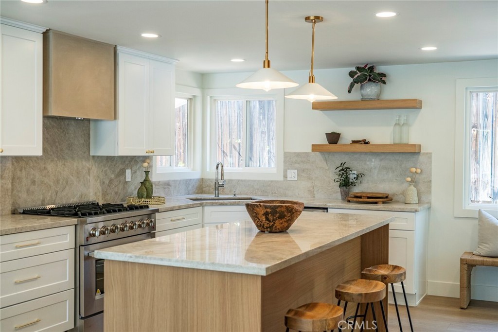 10015 Santa Gertrudes Avenue