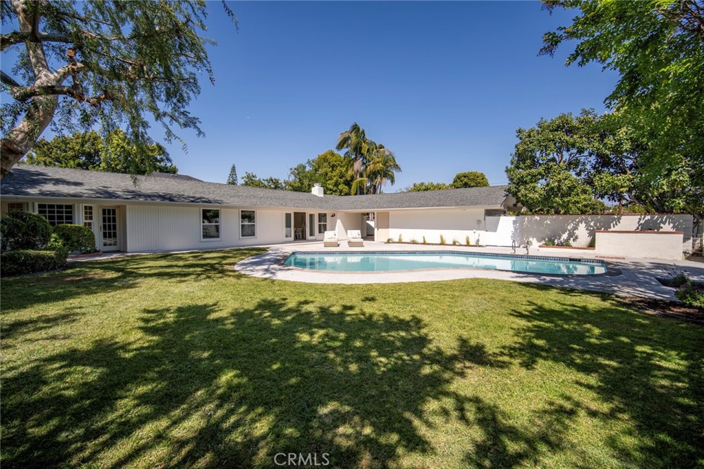 10015 Santa Gertrudes Avenue