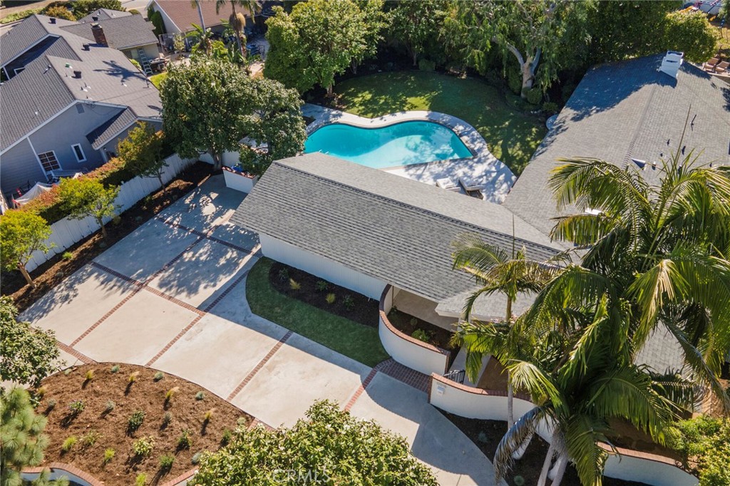 10015 Santa Gertrudes Avenue