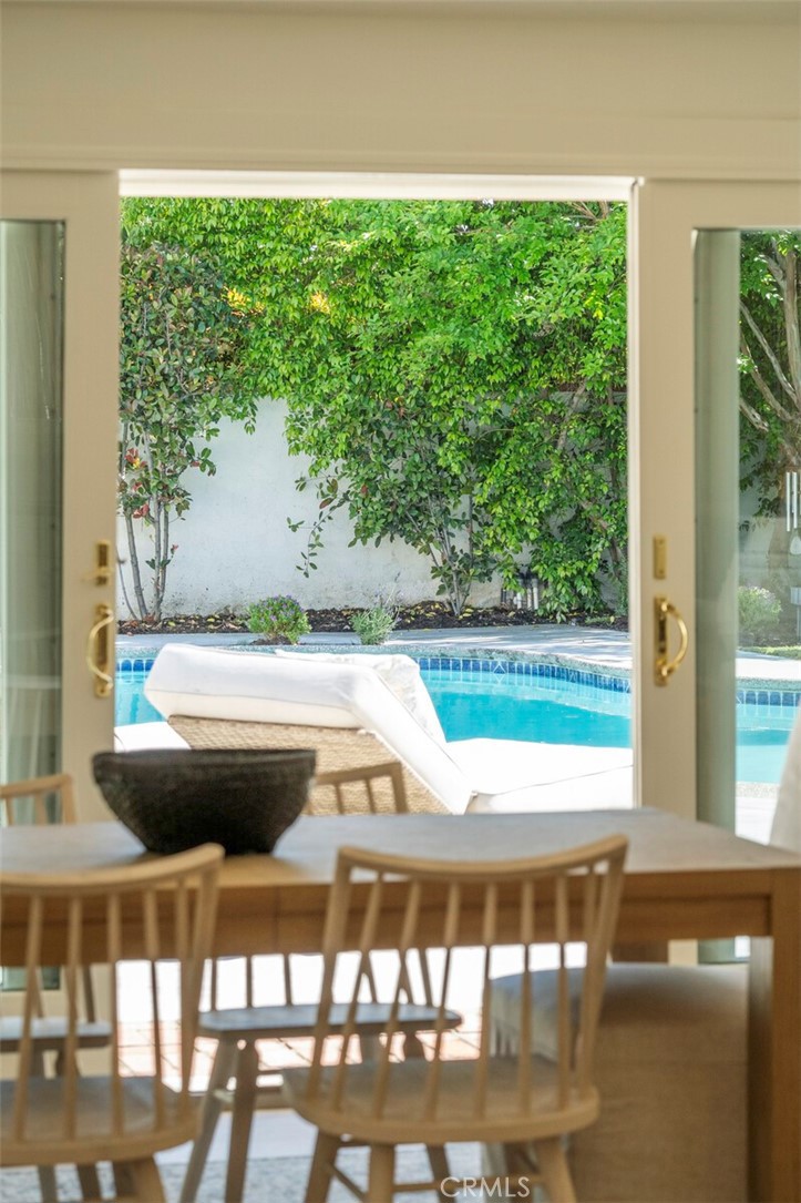 10015 Santa Gertrudes Avenue