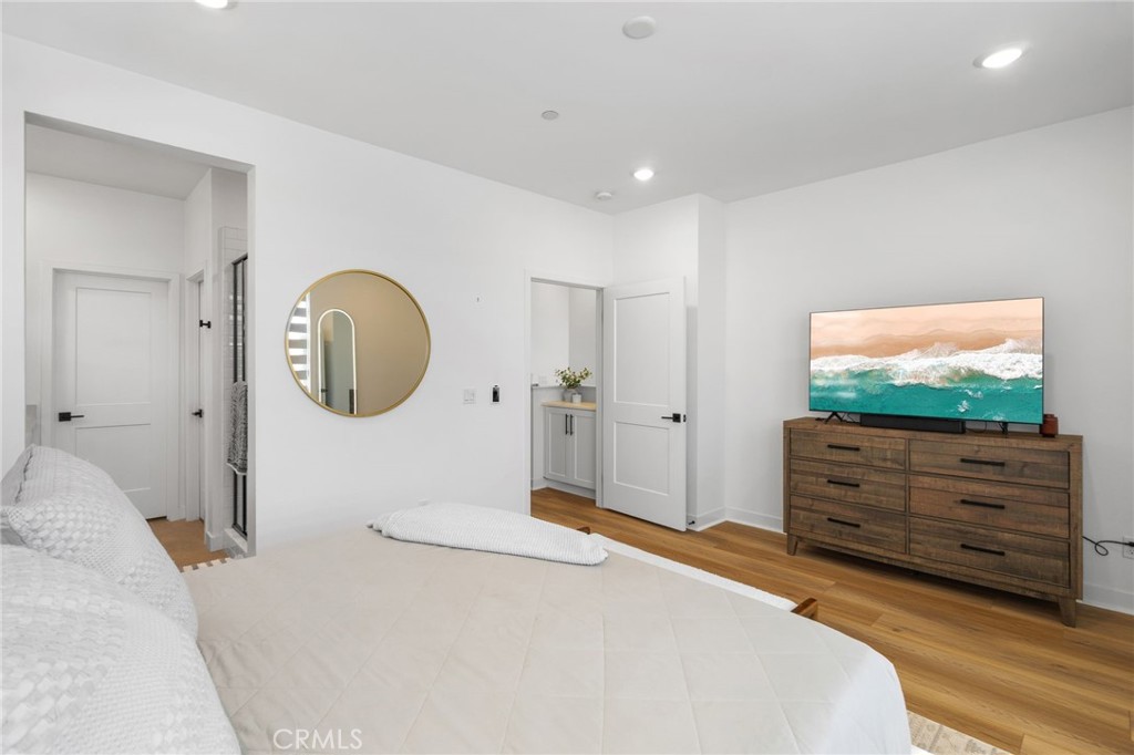10319 Triple Crown Lane