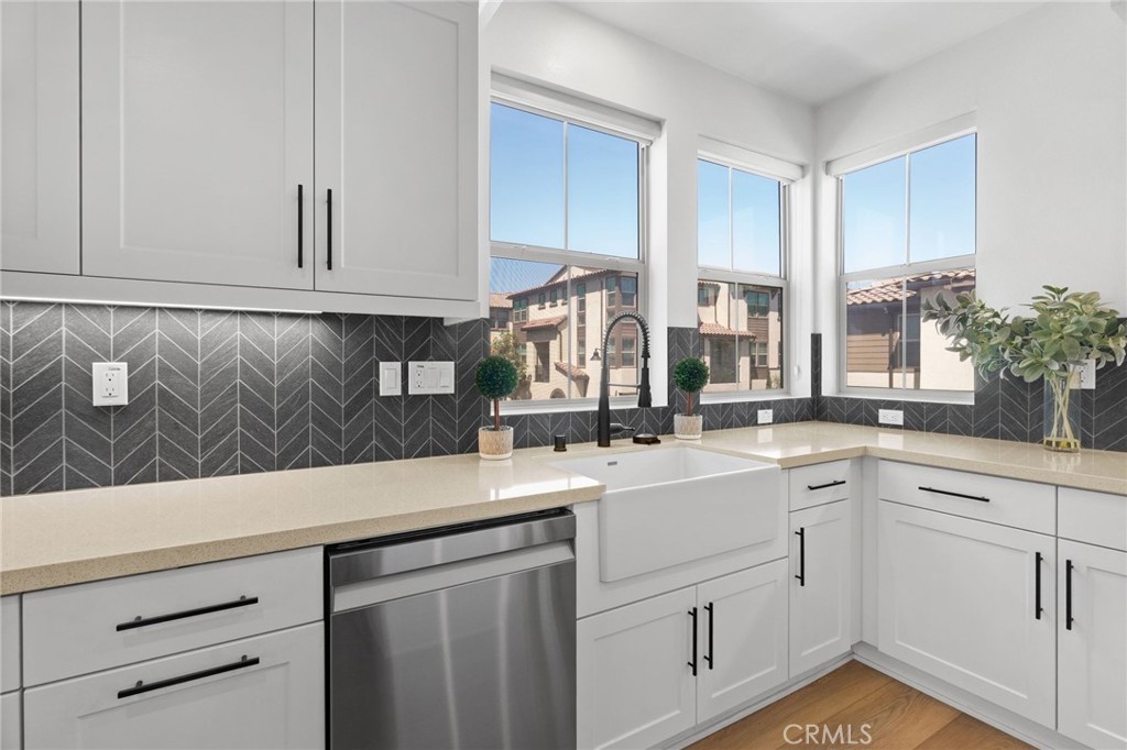 10319 Triple Crown Lane