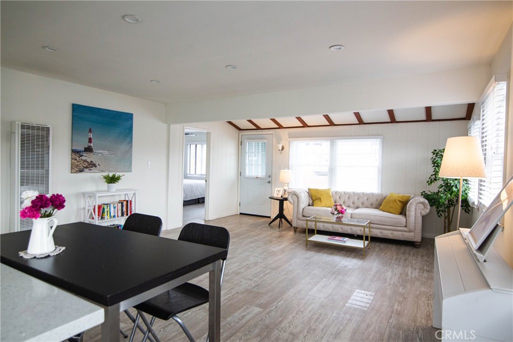 626 Eucalyptus Drive 1/2