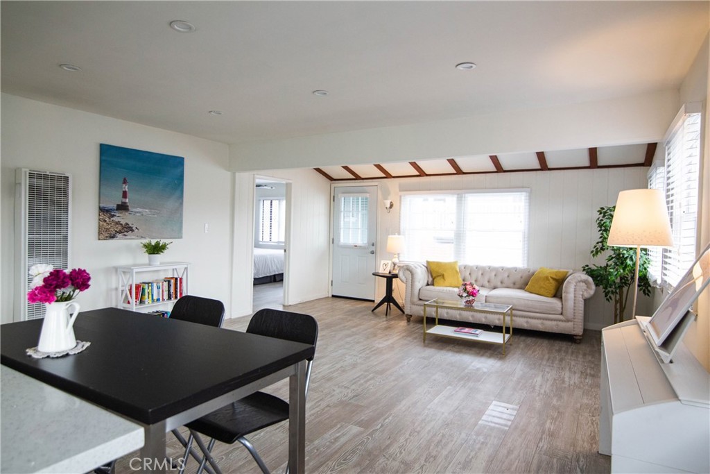 626 Eucalyptus Drive 1/2