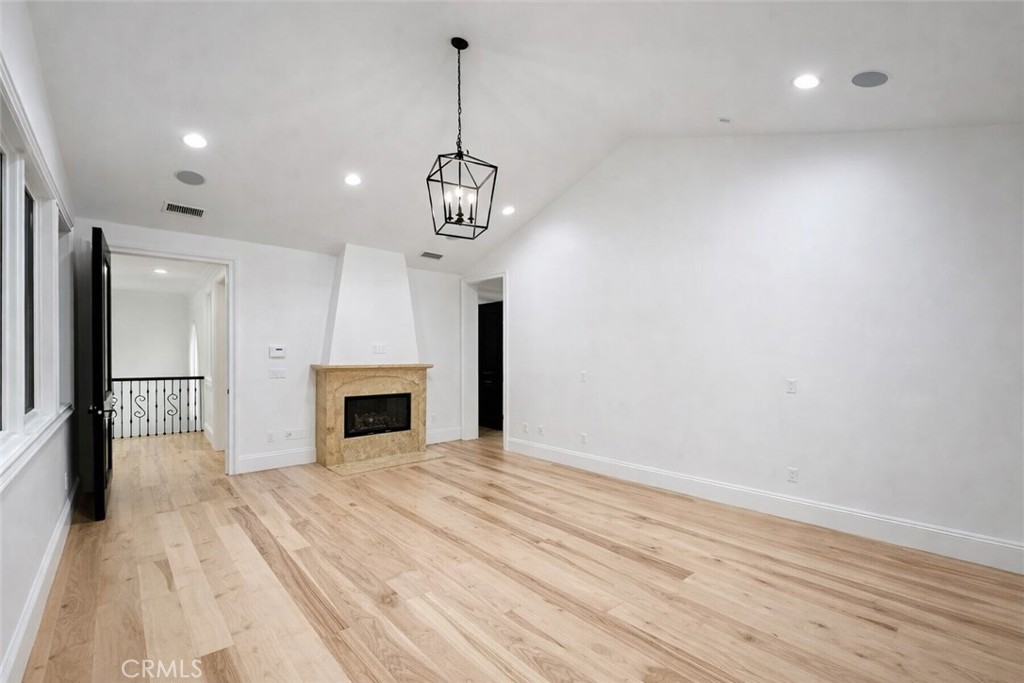 258 Santa Isabel Avenue