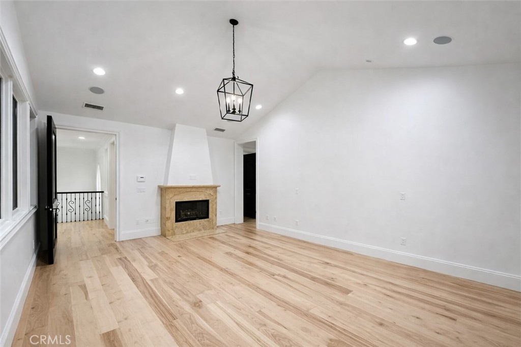 258 Santa Isabel Avenue