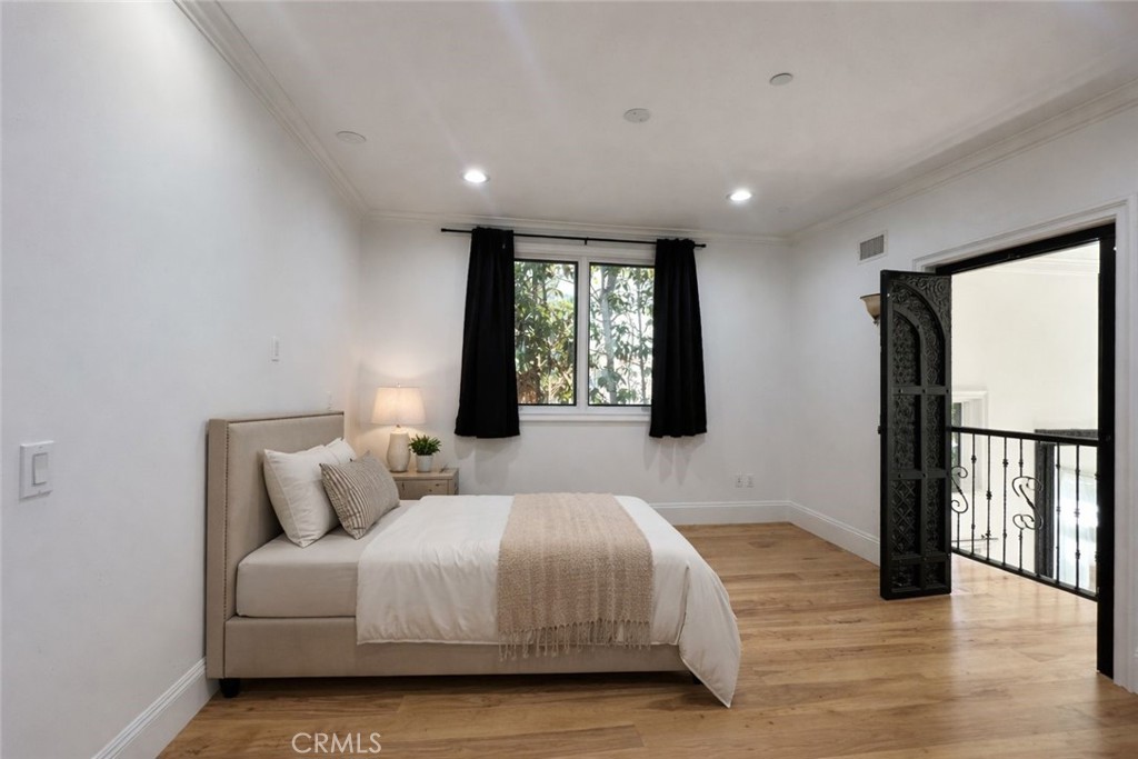 258 Santa Isabel Avenue