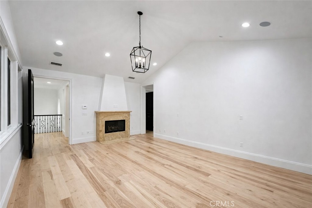 258 Santa Isabel Avenue