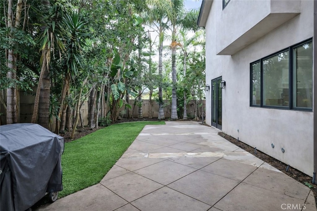 258 Santa Isabel Avenue