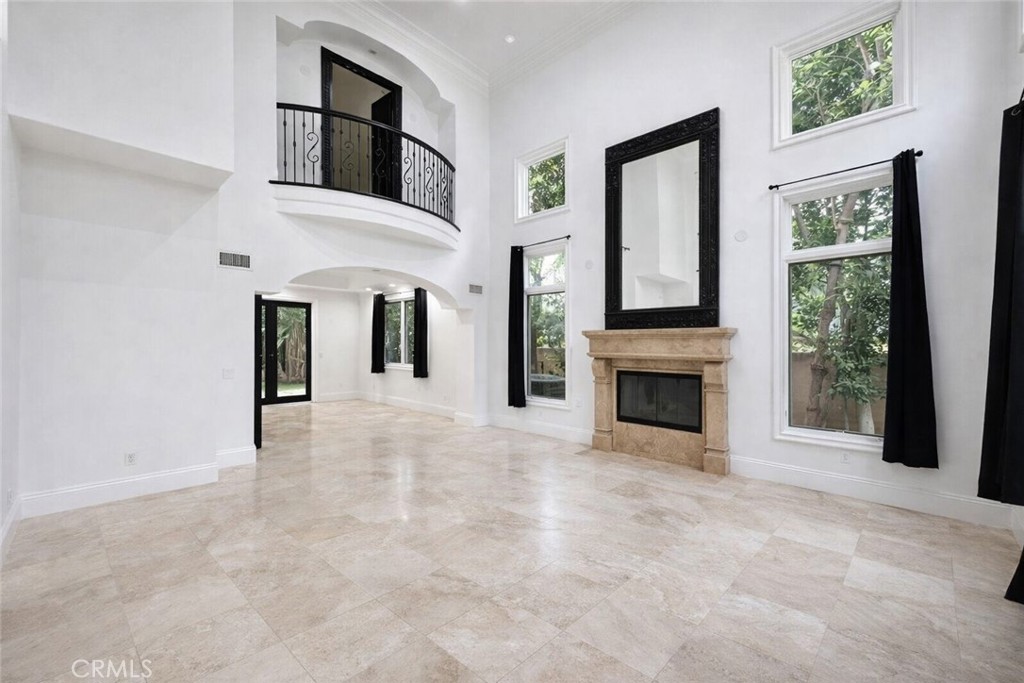 258 Santa Isabel Avenue