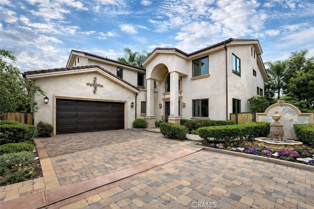 258 Santa Isabel Avenue