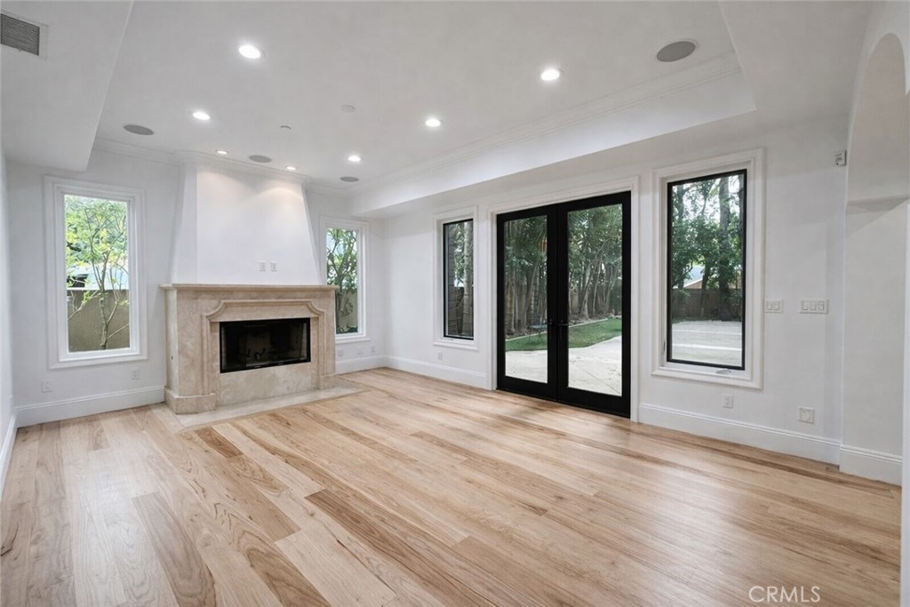 258 Santa Isabel Avenue