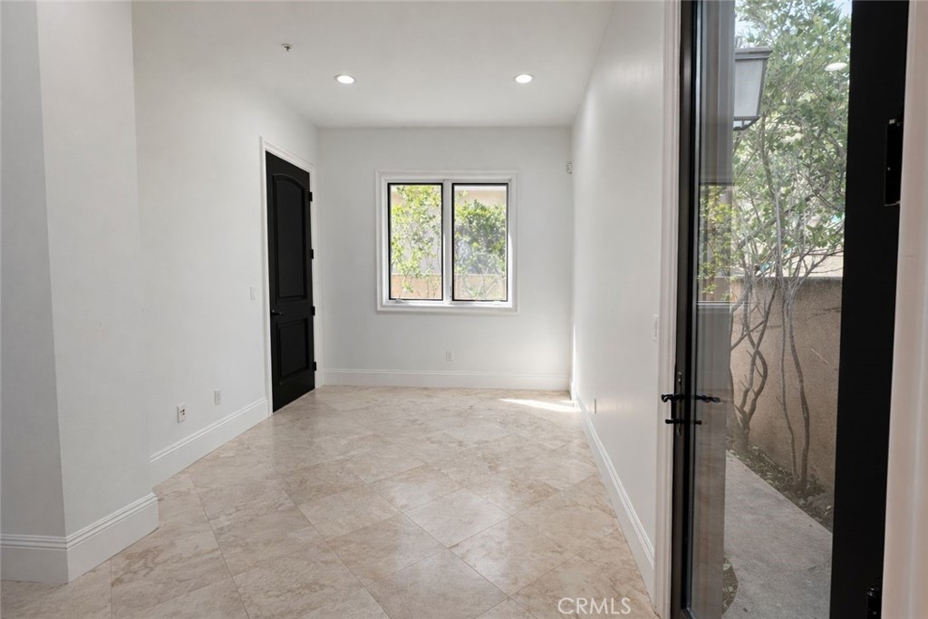 258 Santa Isabel Avenue