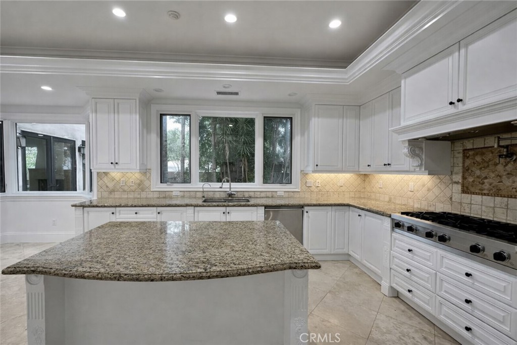 258 Santa Isabel Avenue