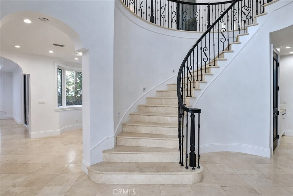 258 Santa Isabel Avenue