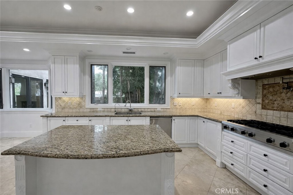 258 Santa Isabel Avenue